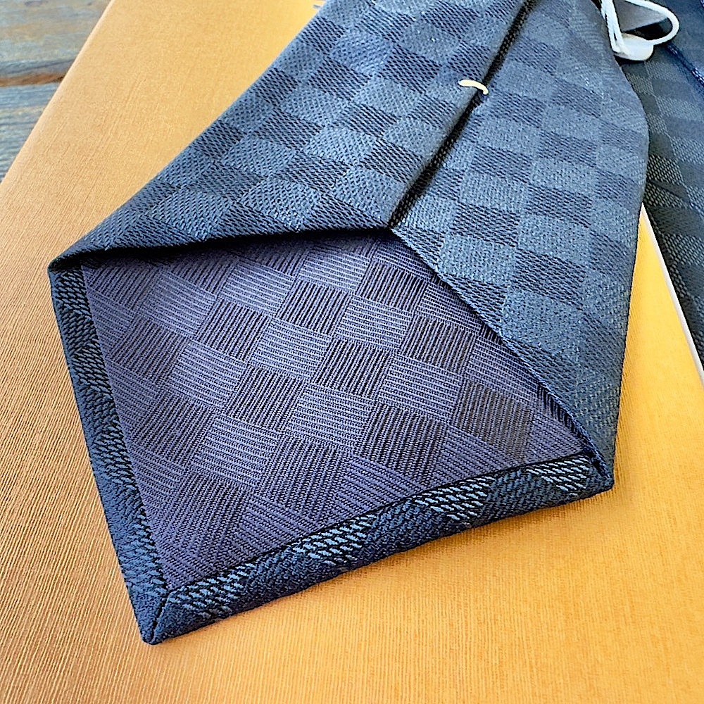 🎁LV HOLIDAY 26’🎁🔥🆕💯 RARE LOUIS VUITTON CLASSIQUE DAMIER DUEL MONOGRAM TIE🔥HOT🔥 - Picture 14 of 17